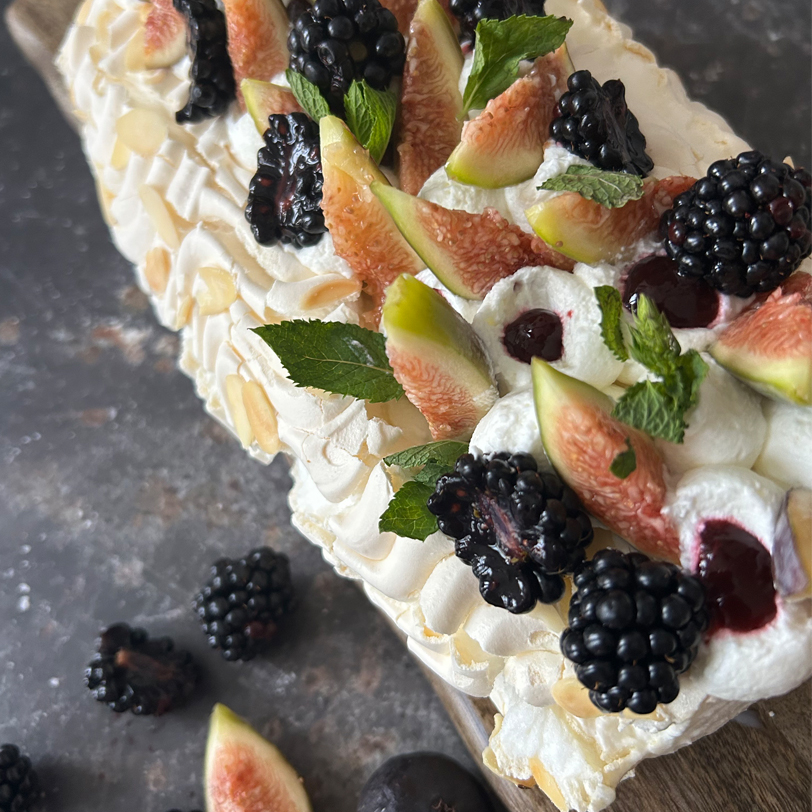 Meringa Roll ai fichi e more